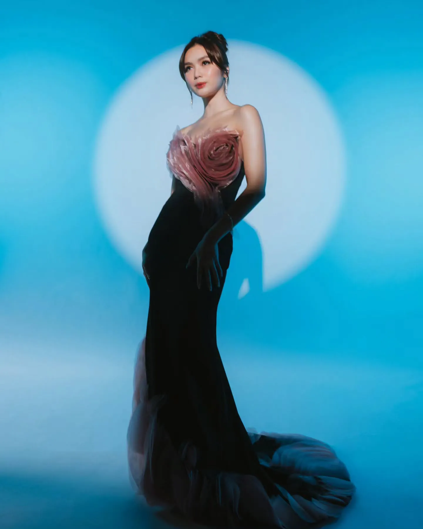 Francine Diaz - francine-diaz-sexy-9.webp